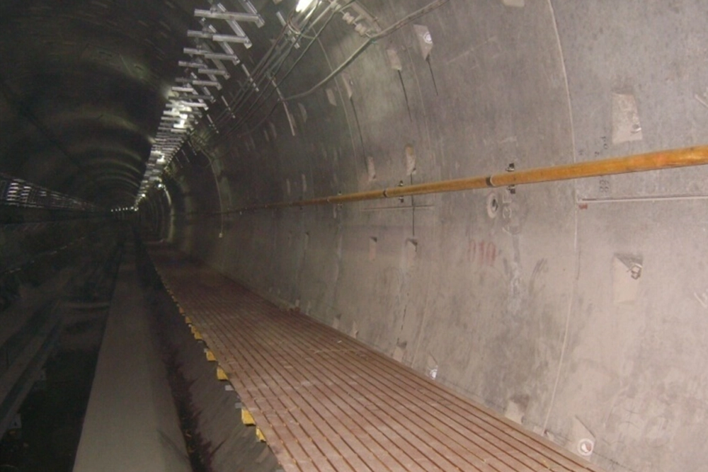 FRP Grating in Metro